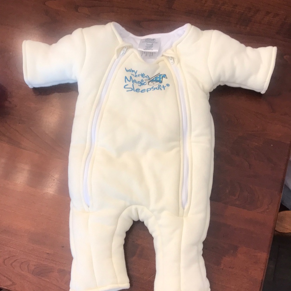 Baby Merlin’s Magic Sleep Suit White Sz Small (3 - 6 mos)